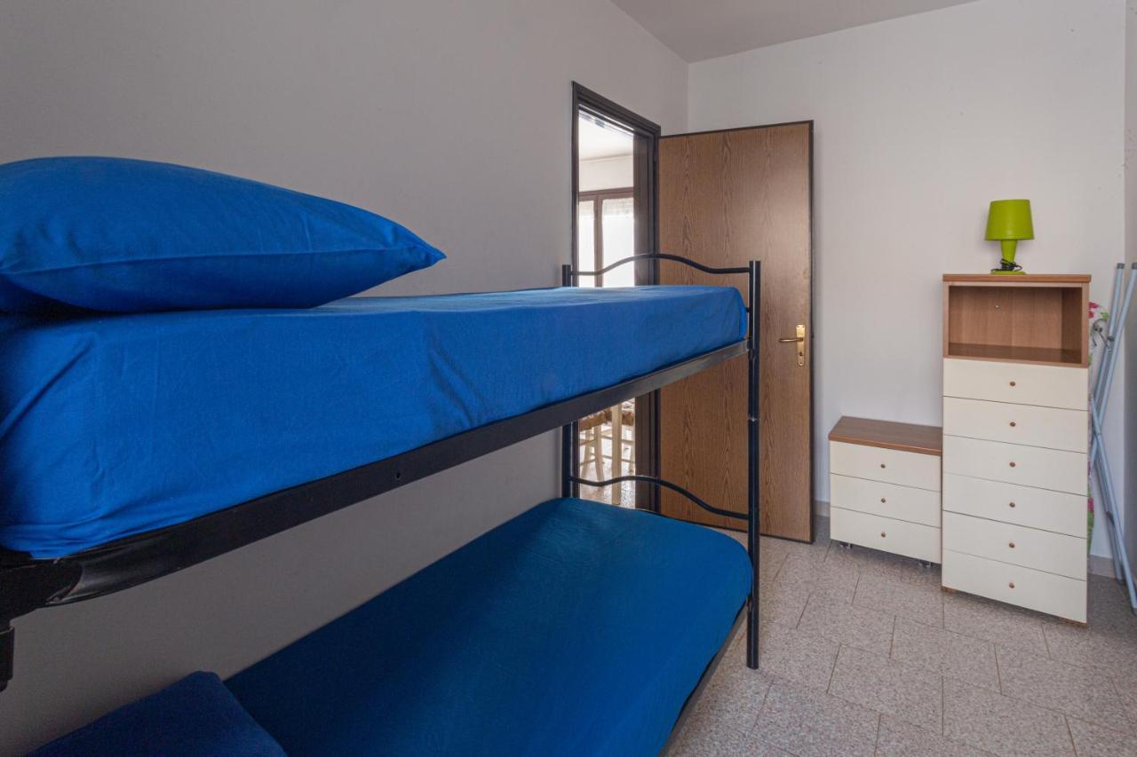 Appartamento A 150 M Dal Mare Climatizzato Con Bellissimo Patio Esterno Torre Pali Exterior photo